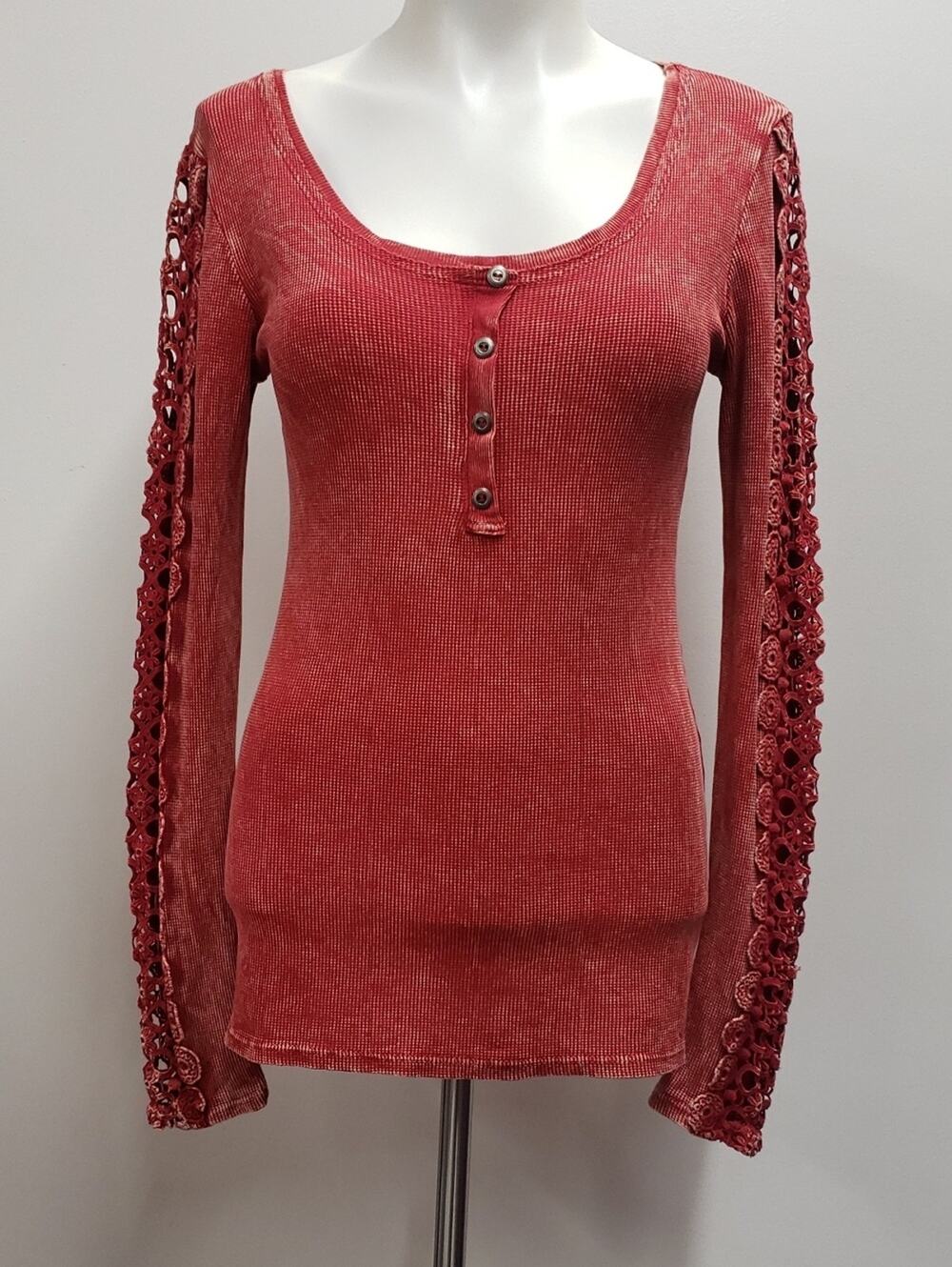 T Party Henley Crochet Inset Long Sleeve Top Women's Medium Waffle Knit Thermal